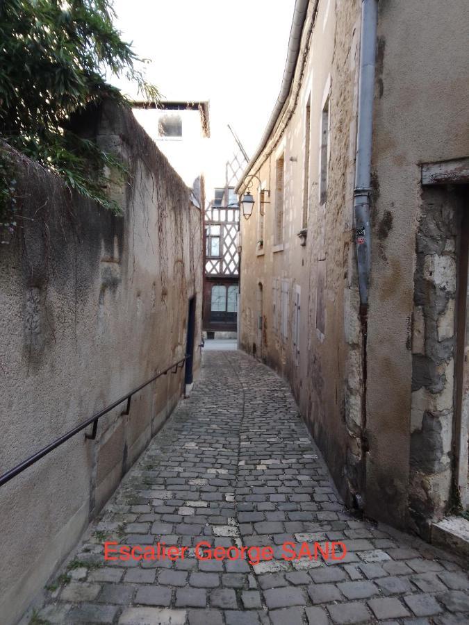 Le George Sand Elegant Studio Coeur Historique ブールジュ エクステリア 写真